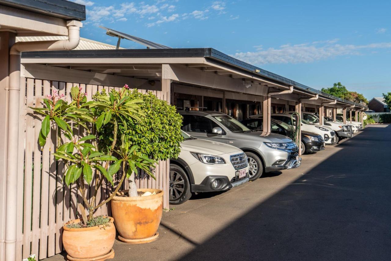 Country Pathfinder Motor Inn ドルビー エクステリア 写真