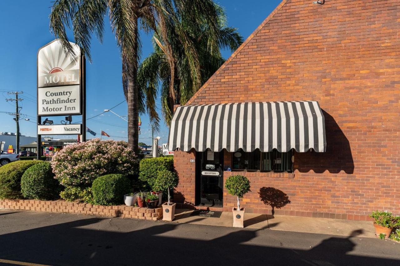 Country Pathfinder Motor Inn ドルビー エクステリア 写真