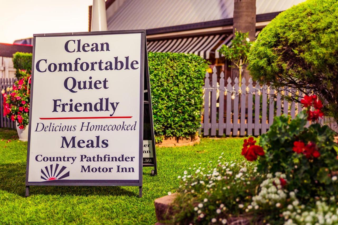 Country Pathfinder Motor Inn ドルビー エクステリア 写真