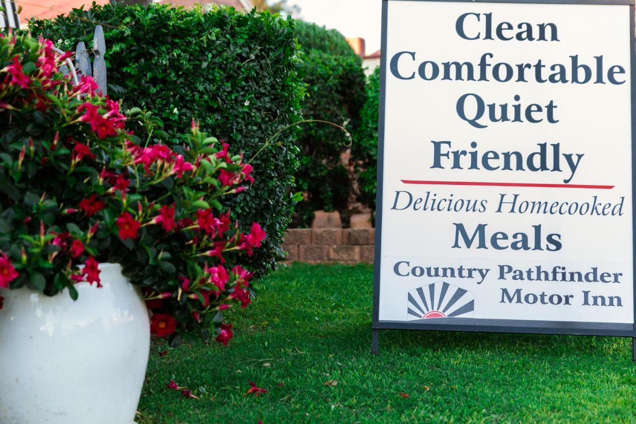 Country Pathfinder Motor Inn ドルビー エクステリア 写真